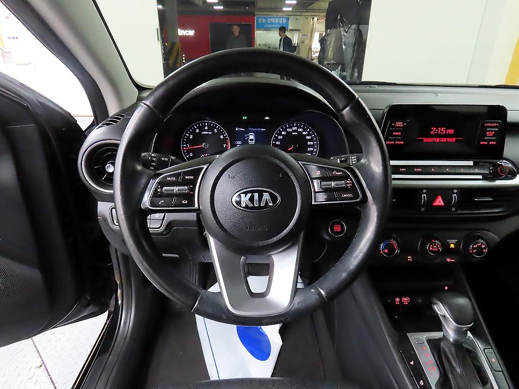 KIA K3 - Vista 9