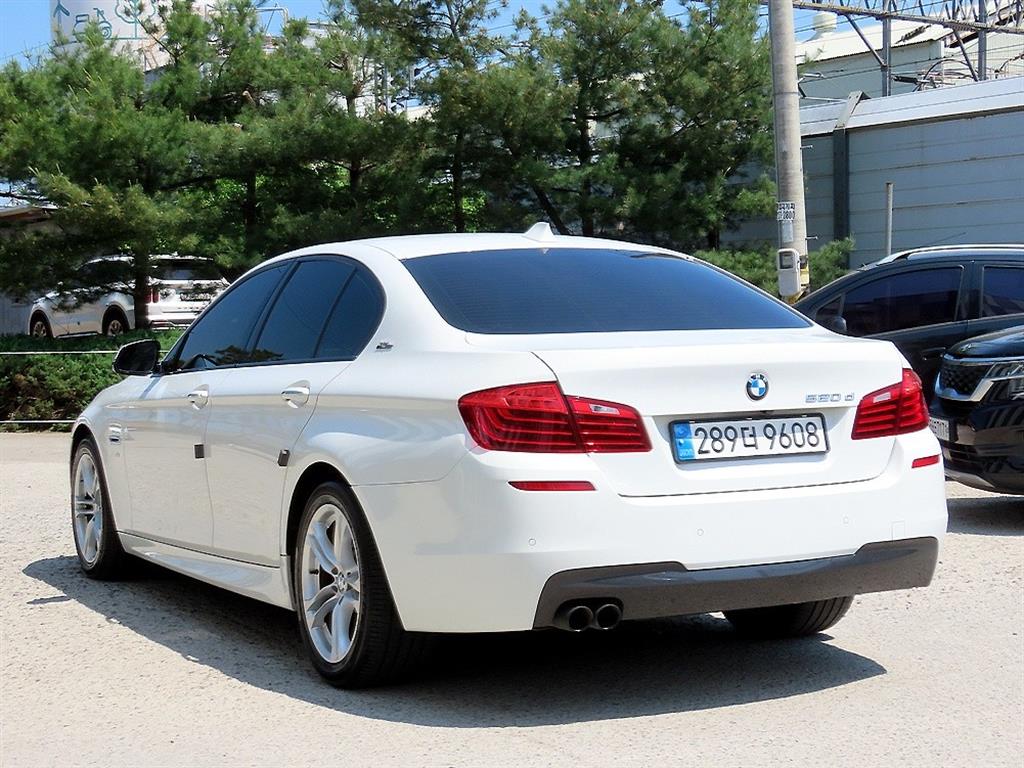 BMW 5 Series - Vista 3