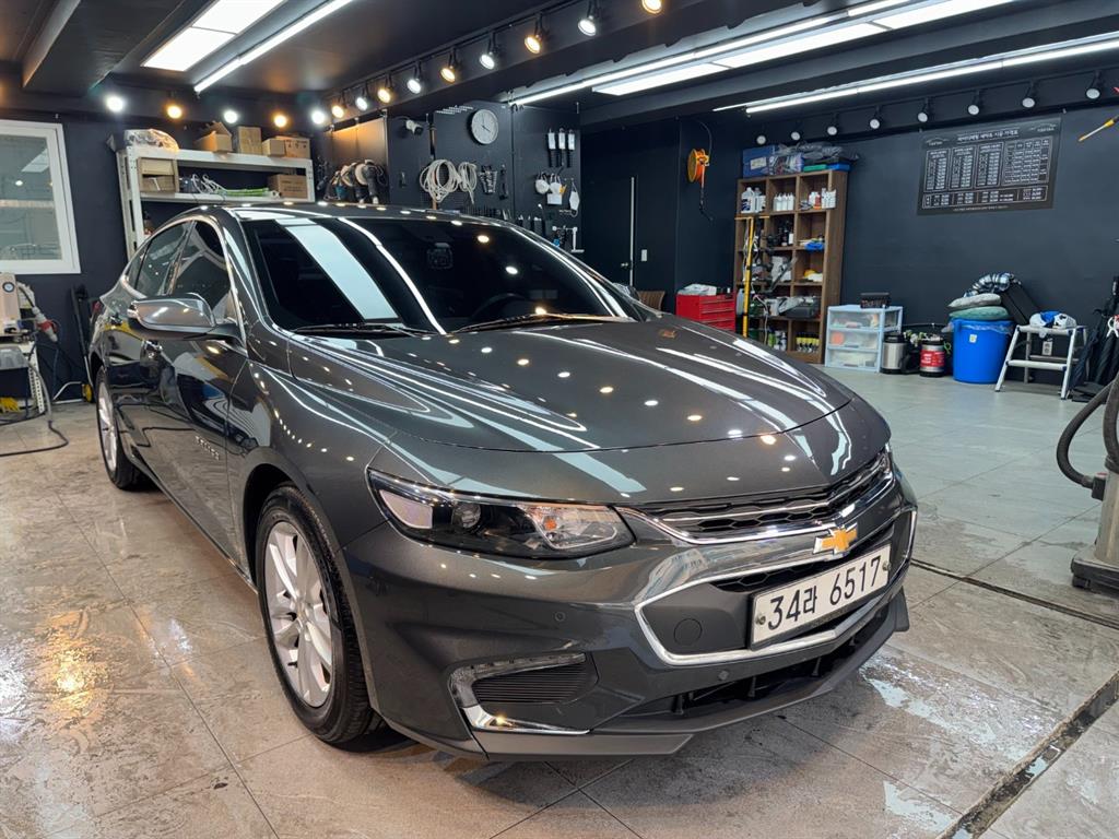 Chevrolet Malibu - Vista 3