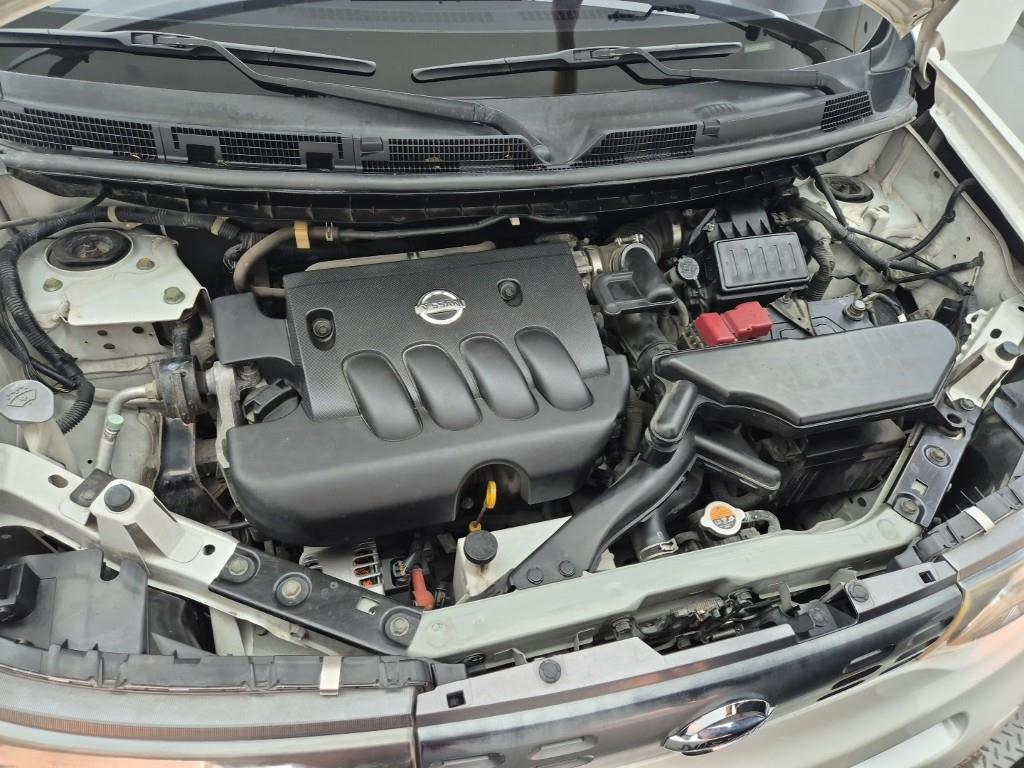 Nissan Cube - Vista 6