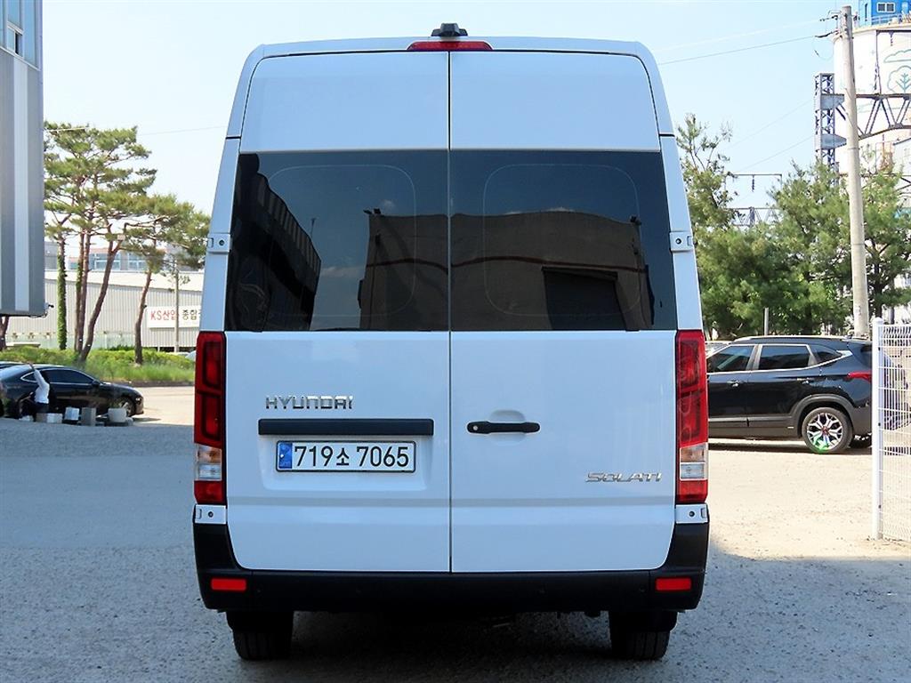 HYUNDAI Solati - Vista 4