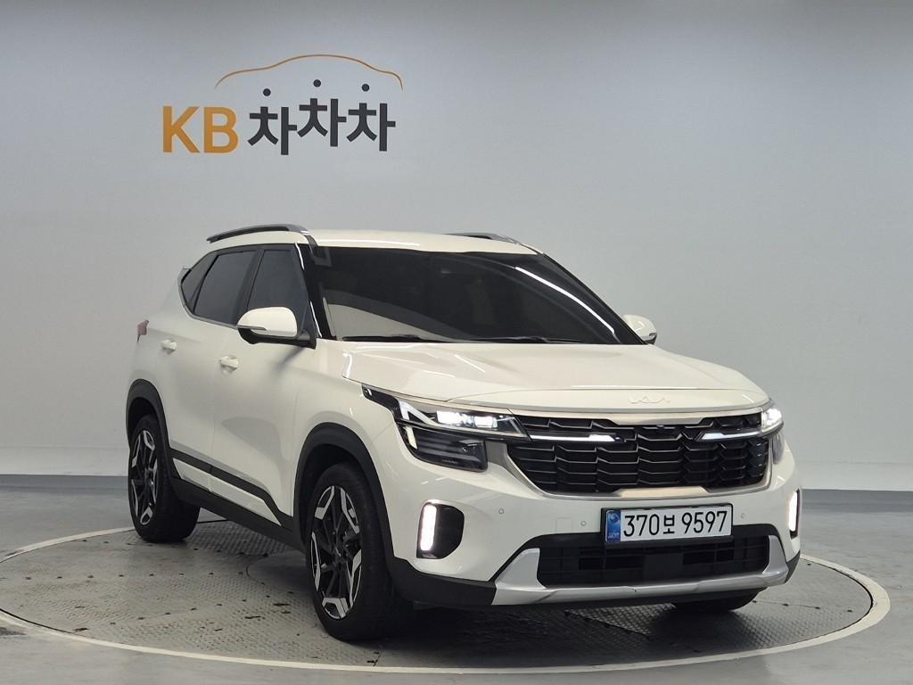 KIA Seltos - Vista 4