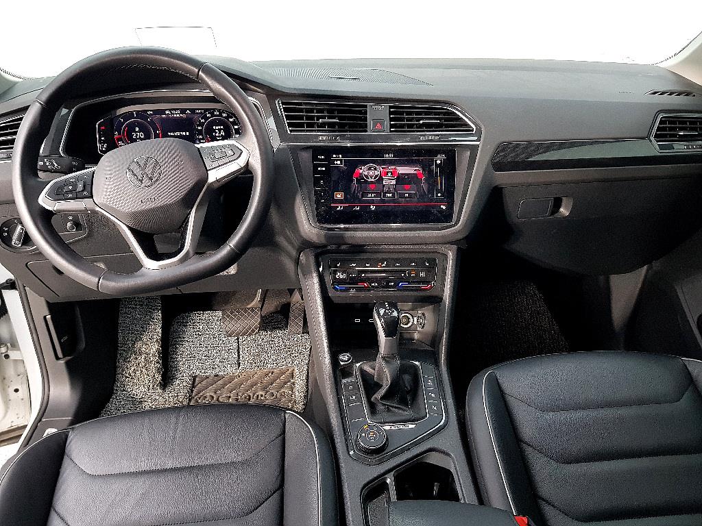 Volkswagen Tiguan - Vista 5