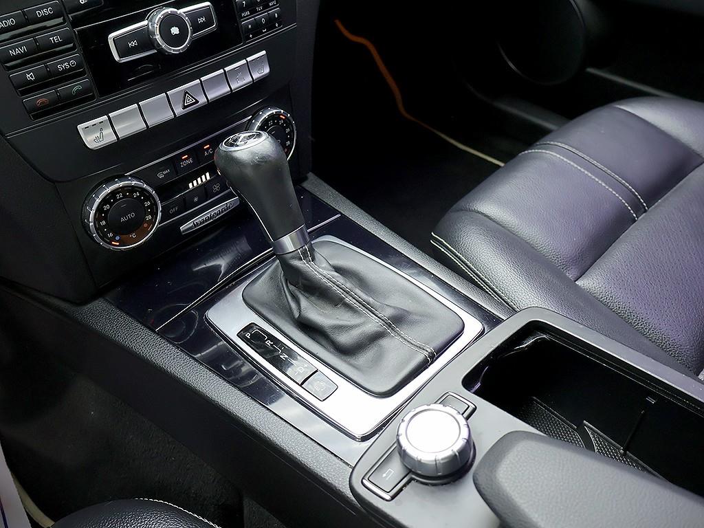 Mercedes Benz C Class 2013 Blanco - Importación desde Corea - HF Imports Iquique - Foto 10