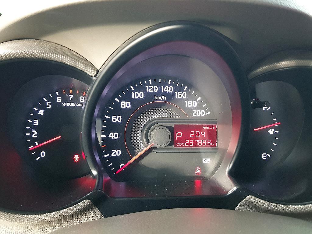KIA Ray - Vista 7