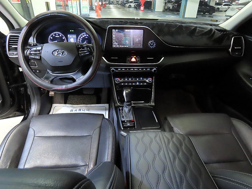 HYUNDAI Grandeur - Vista 10