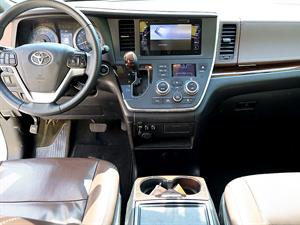 Toyota Siena - Vista 10