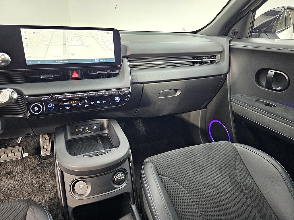 HYUNDAI Ioniq 5 - Vista 9