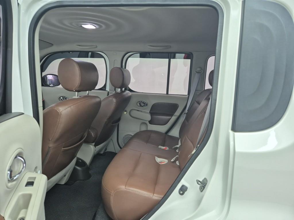 Nissan Cube - Vista 12