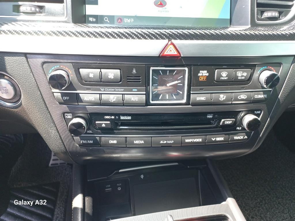 Genesis G80 - Vista 9