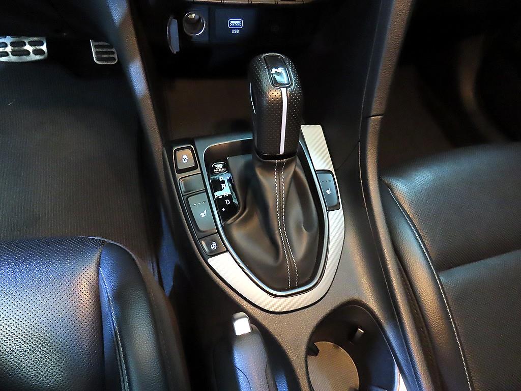 HYUNDAI Veloster - Vista 12