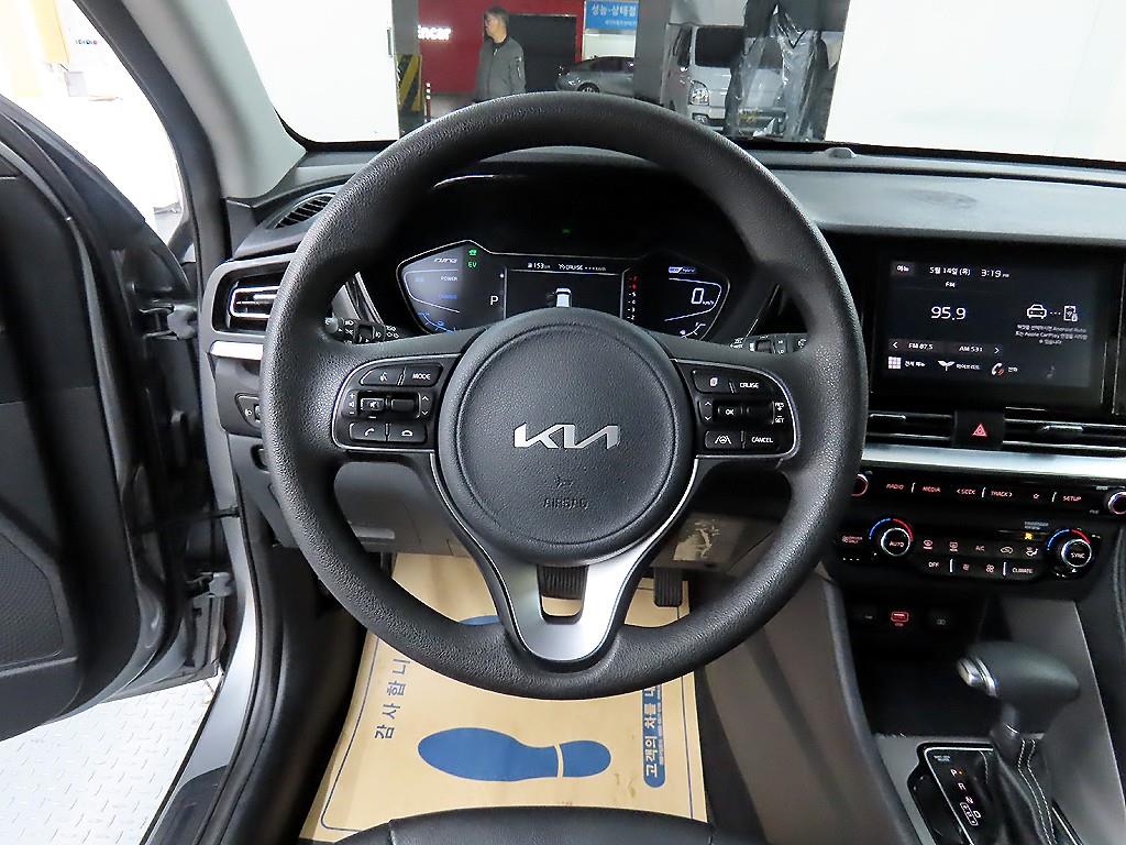 KIA Niro - Vista 9