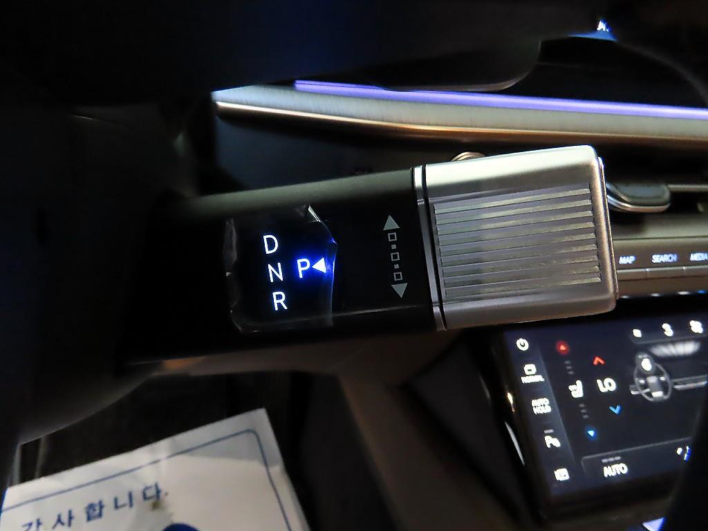HYUNDAI Grandeur - Vista 12