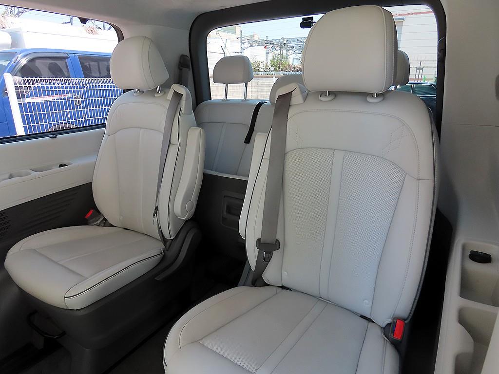 HYUNDAI Staria - Vista 7