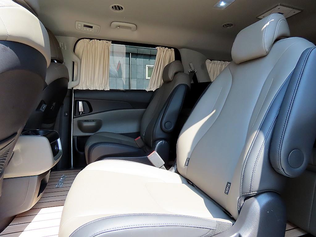 KIA Carnival - Vista 6