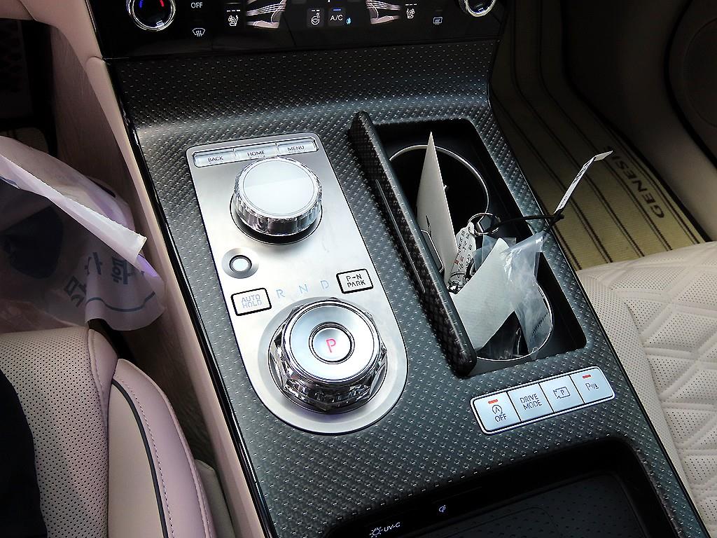 Genesis G80 - Vista 11