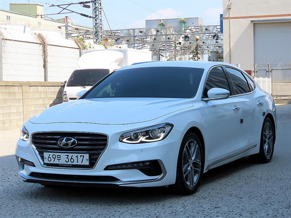 HYUNDAI Grandeur - Vista 2