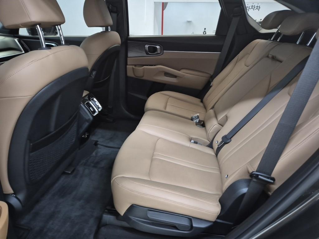 KIA Sorento - Vista 12