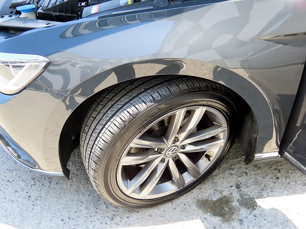 Volkswagen Passat 2018 Gris - Importación desde Corea - HF Imports Iquique - Foto 20