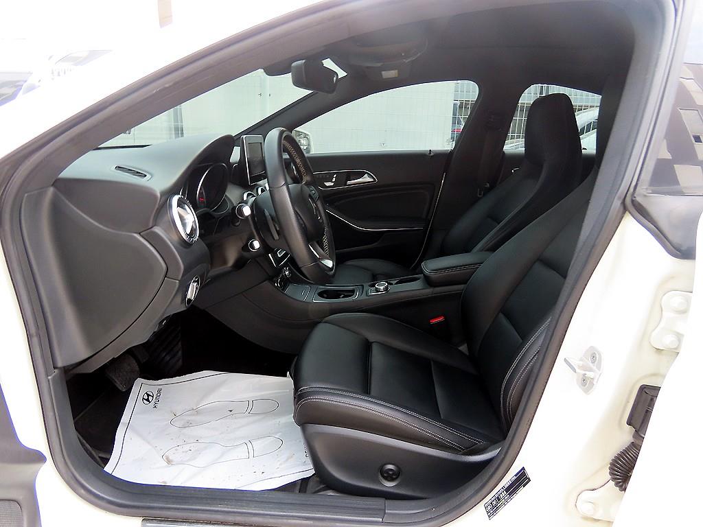 Mercedes Benz CLA Class - Vista 5