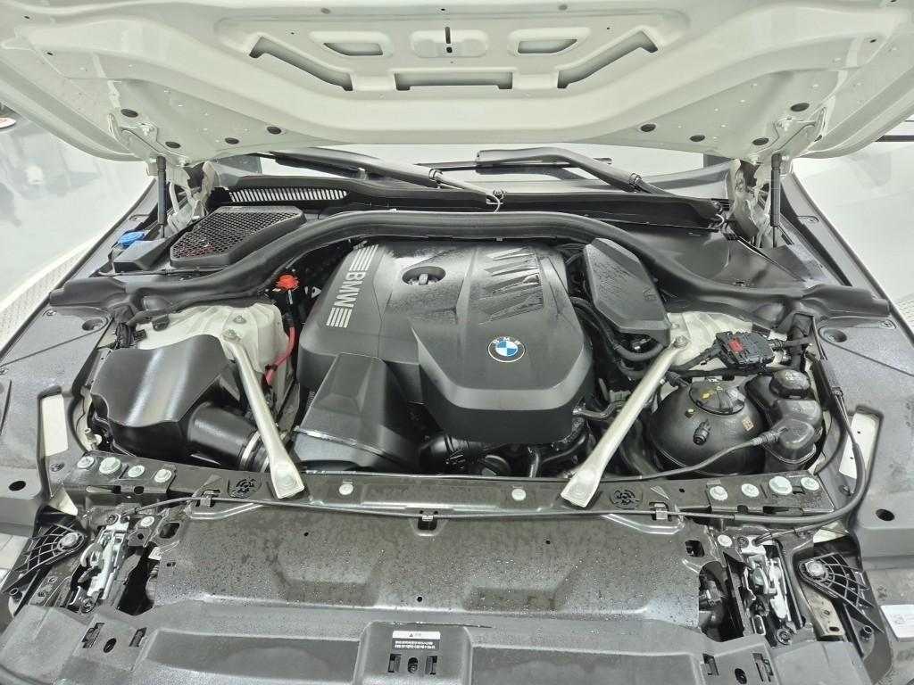 BMW 5 Series - Vista 5
