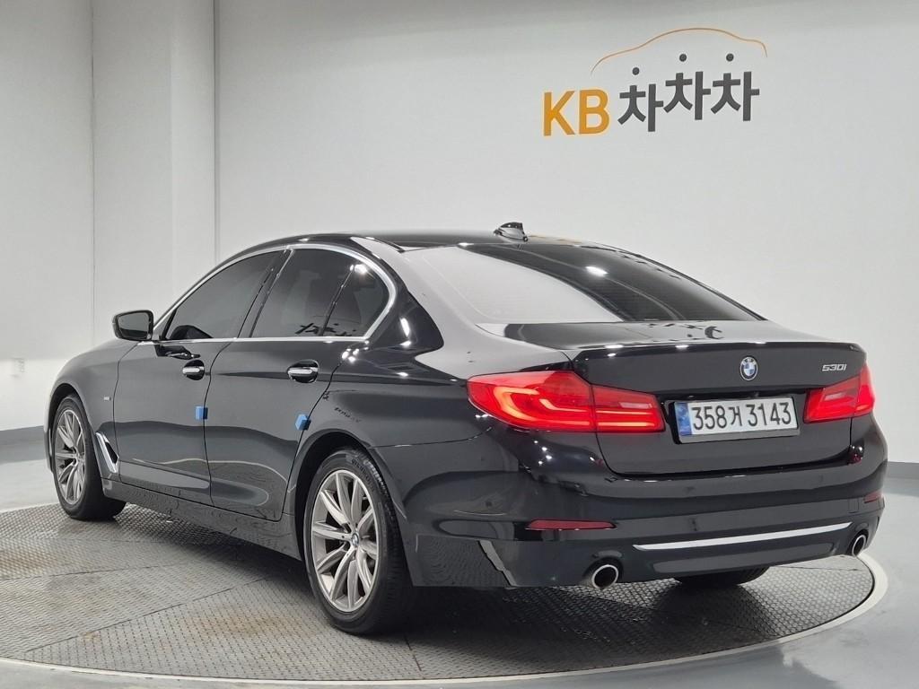 BMW 5 Series - Vista 4