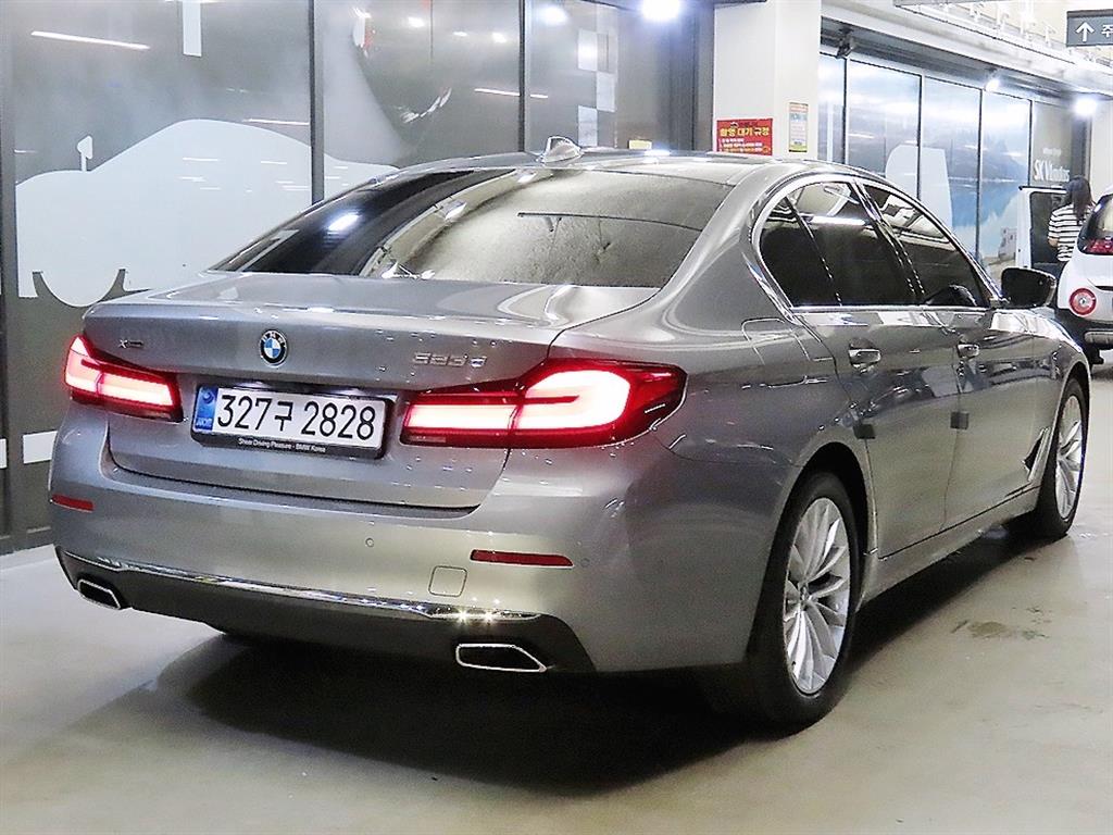 BMW 5 Series - Vista 4