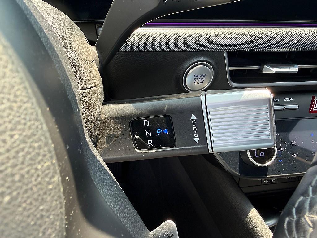 HYUNDAI Sonata - Vista 11
