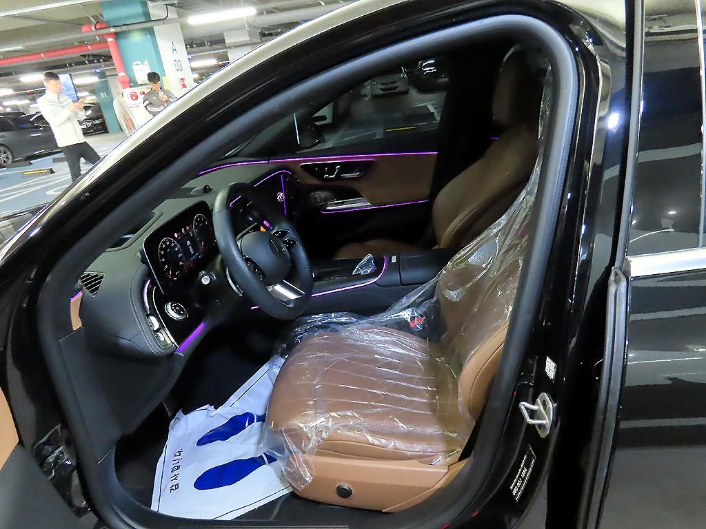 Mercedes Benz E class - Vista 6