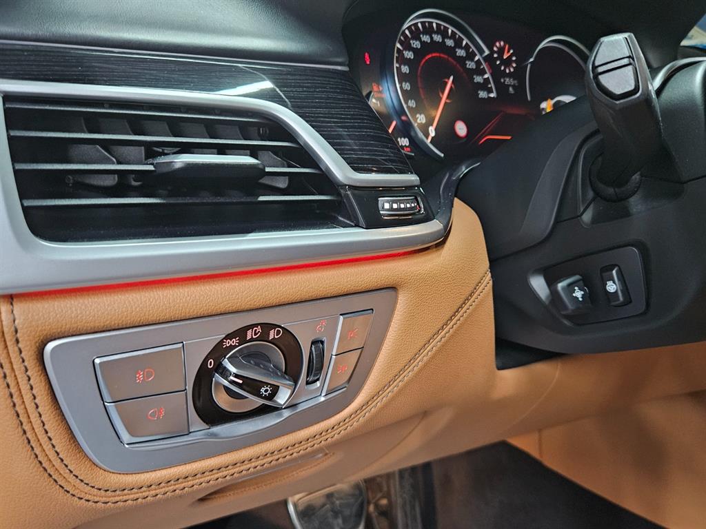 BMW 7 Series 2018 Gris - Importación desde Corea - HF Imports Iquique - Foto 13