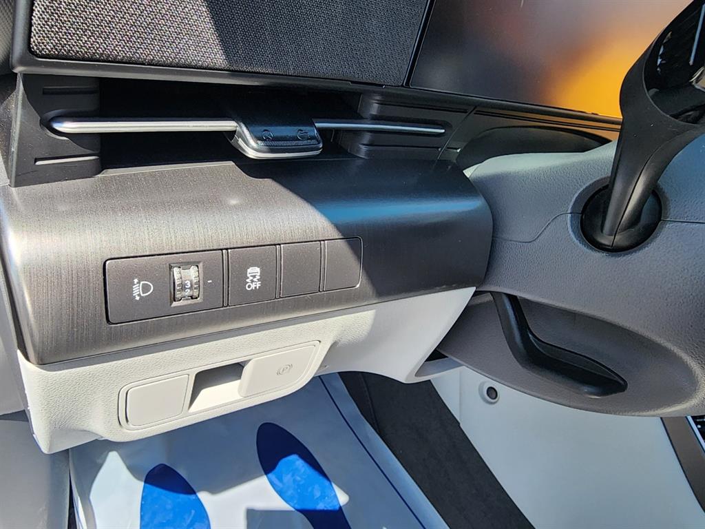 HYUNDAI Kona - Vista 12