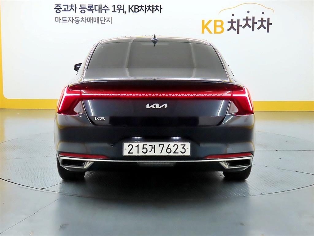 KIA K8 - Vista 3