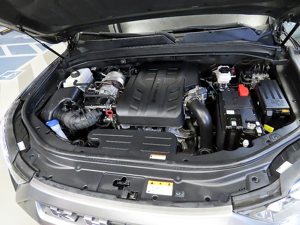 Ssangyong Rexton 2024 Verde - Importación desde Corea - HF Imports Iquique - Foto 19