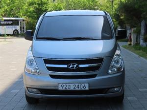 HYUNDAI Starex - Vista 2