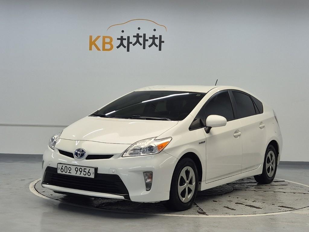 Toyota Prius 2013 Blanco - Importación desde Corea - HF Imports Iquique - Foto 1