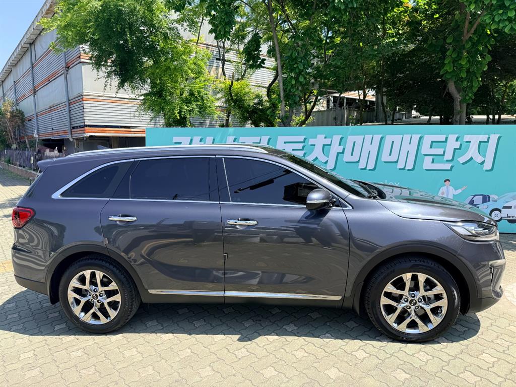 KIA Sorento - Vista 3