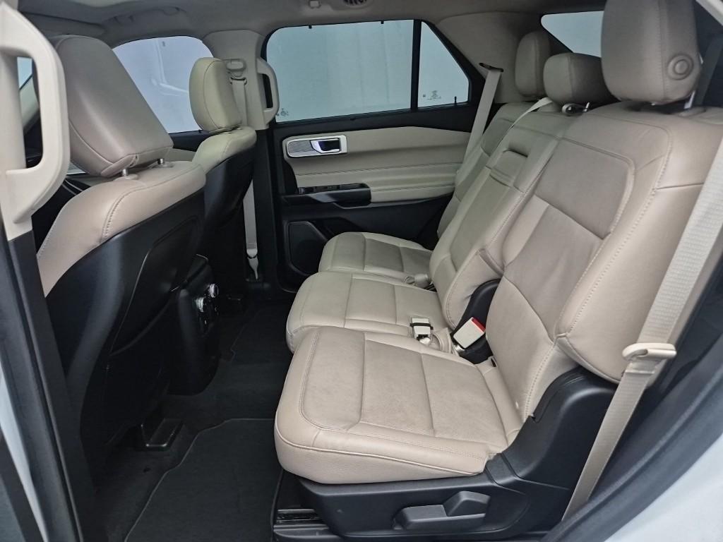 Ford Explorer - Vista 12