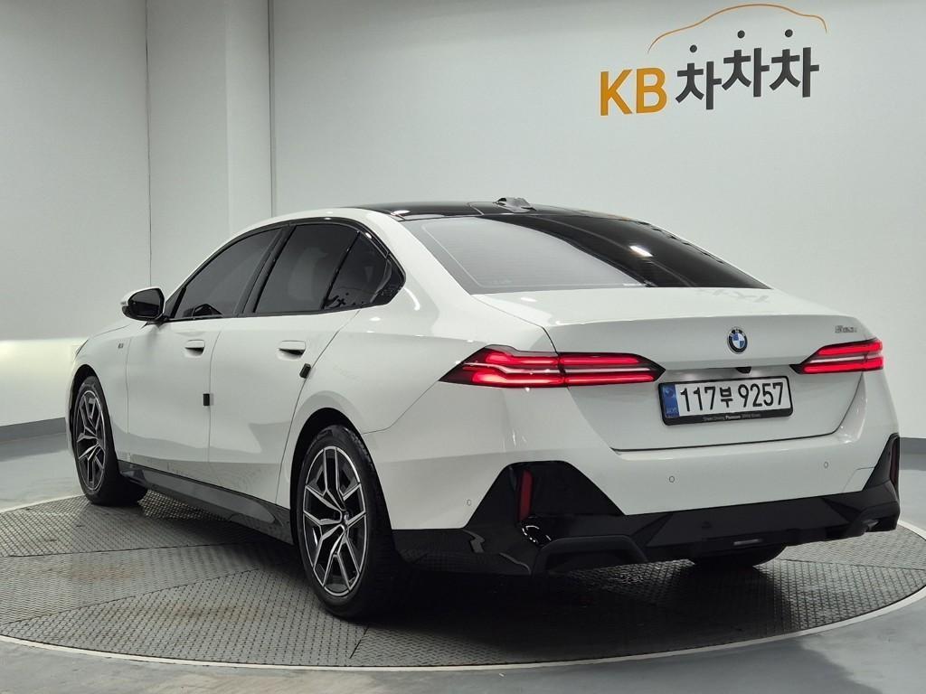 BMW 5 Series - Vista 2