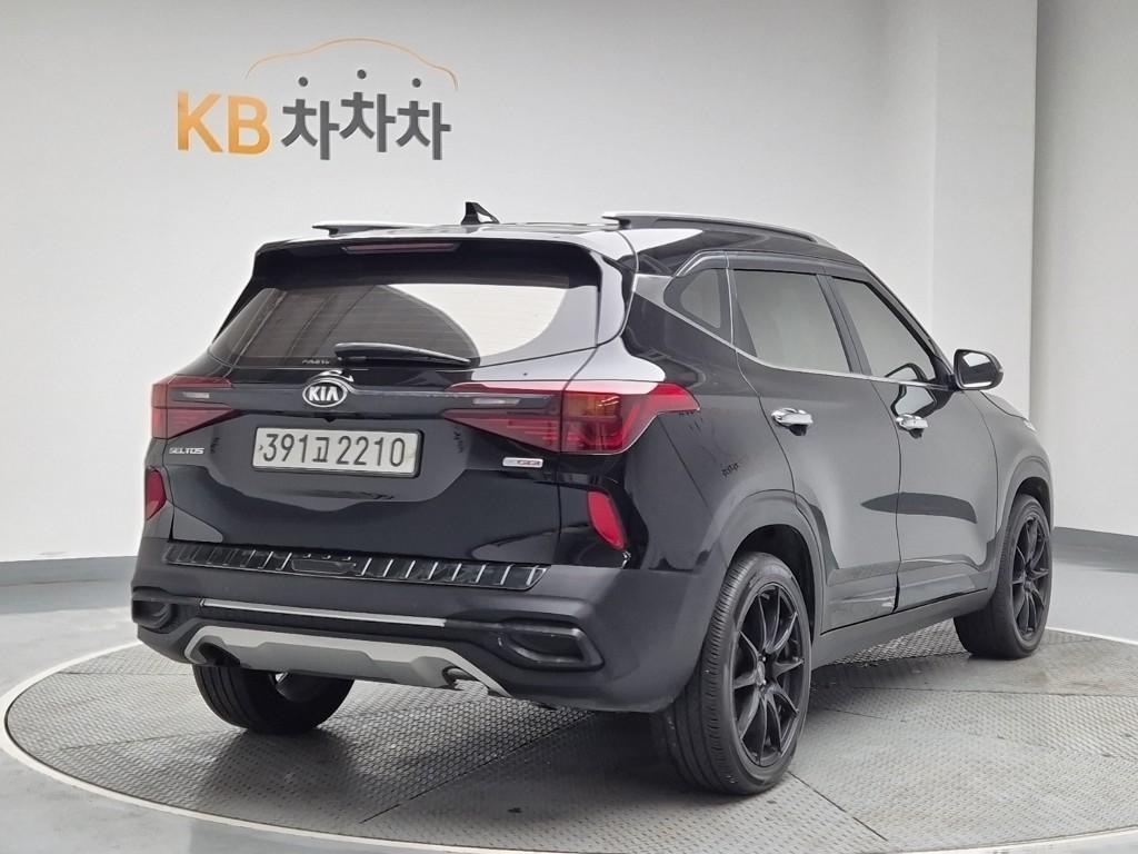 KIA Seltos - Vista 3
