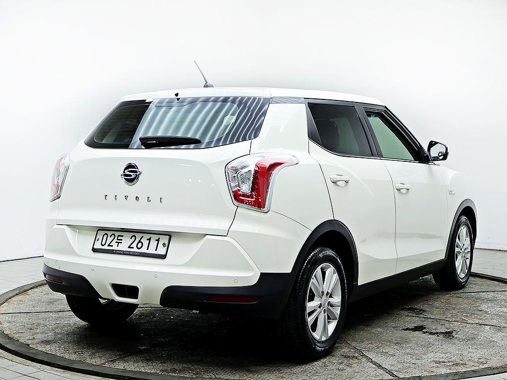 Ssangyong Tivoli - Vista 7
