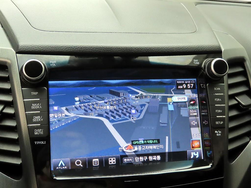 Ssangyong Tivoli - Vista 9