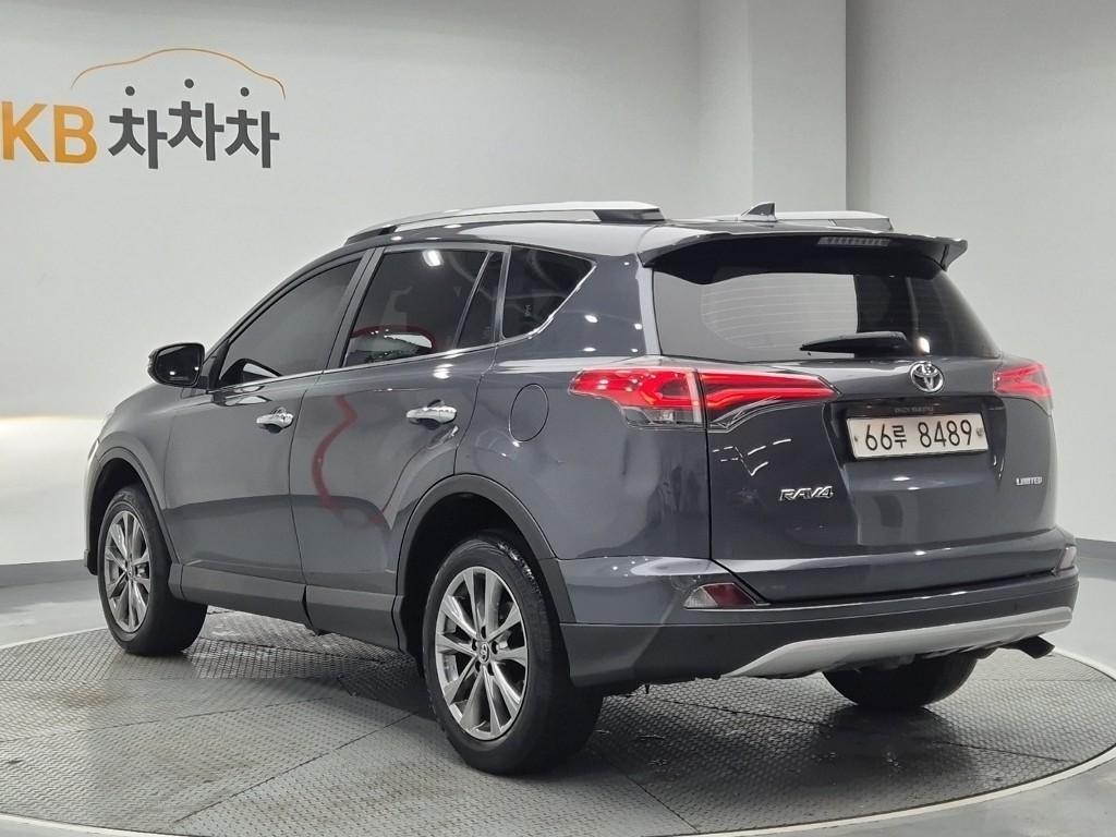 Toyota RAV4 - Vista 4