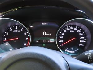 KIA Carnival - Vista 10