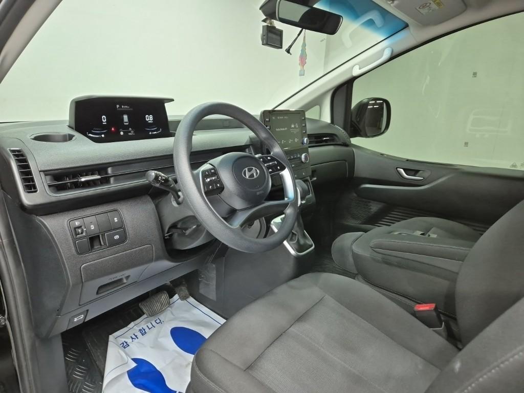 HYUNDAI Staria - Vista 7