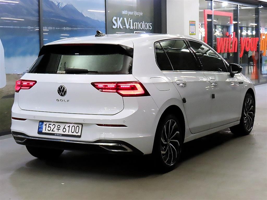 Volkswagen Golf - Vista 4