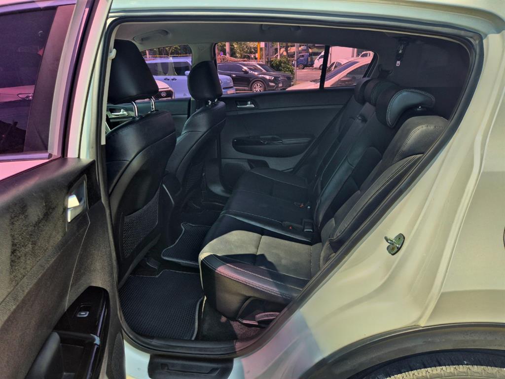 KIA Sportage - Vista 12