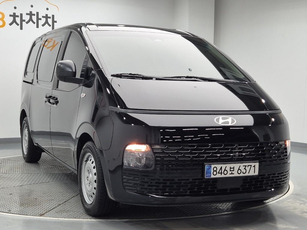HYUNDAI Staria - Vista 4