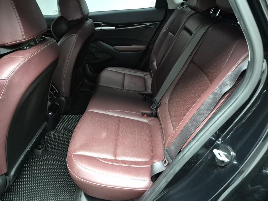 KIA Seltos - Vista 12