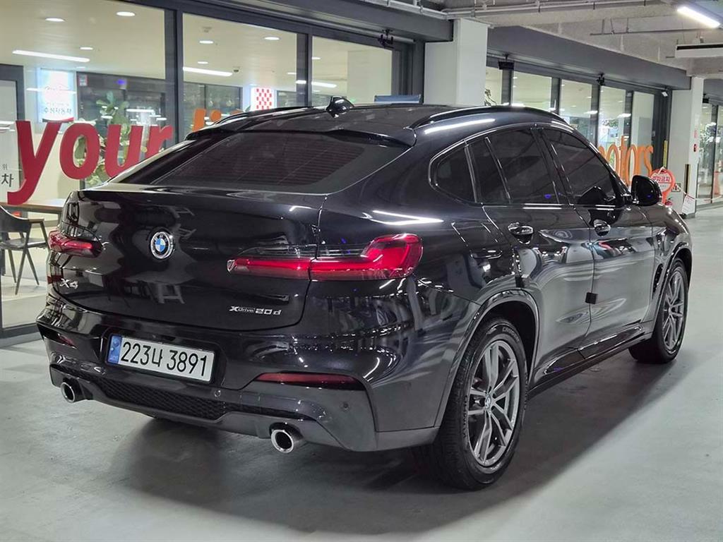 BMW X4 - Vista 4