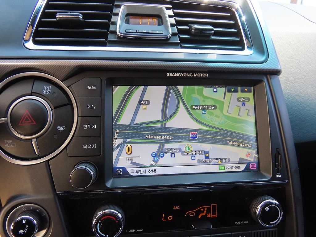 Ssangyong Korando - Vista 12